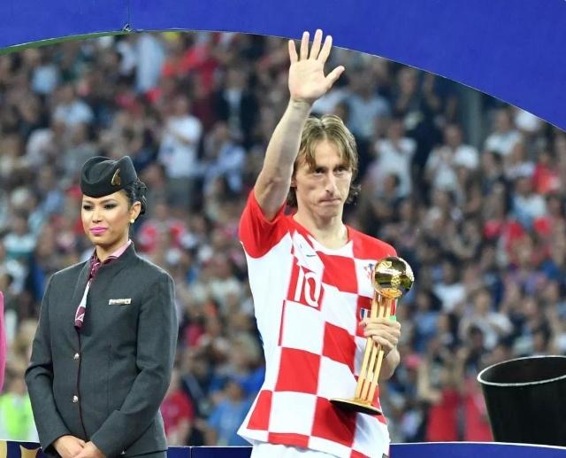 21到01！博洛尼亚晋级AC米兰遭绝杀，意甲八强格局生变（从2-1到0-1！博洛尼亚晋级、AC米兰遭绝杀，意甲八强版图重塑）