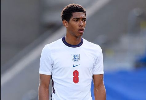 马斯坦托诺：维尼修斯给阿隆索道过歉了，梅西永远是GOAT（马斯坦托诺称维尼修斯已向阿隆索致歉，梅西永远是史上最佳）