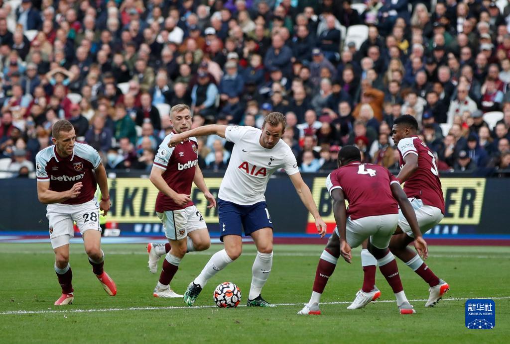 年终大战16强出炉：登贝莱&罗德里金球对决、姆巴佩vs莱万（年终决战16强揭晓：登贝莱与罗德里金球争锋，姆巴佩对阵莱万）