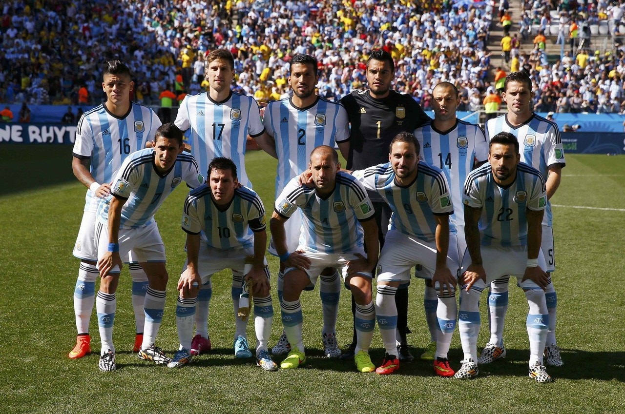 本菲卡欧冠出局将致穆里尼奥冬窗零引援（本菲卡无缘欧冠或致穆里尼奥冬窗无引援）