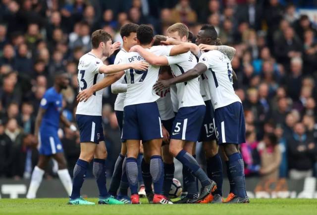 内马尔膝盖手术由曾效力上海海港的爱德华多主刀